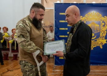 Микола Гринчук отримав квартиру від Тернополя