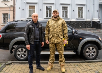 Тернопіль передав позaшляховик для стрілецького бaтaльйону