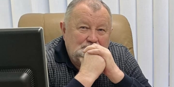 Заяву про звільнення написав Михайло Апостол