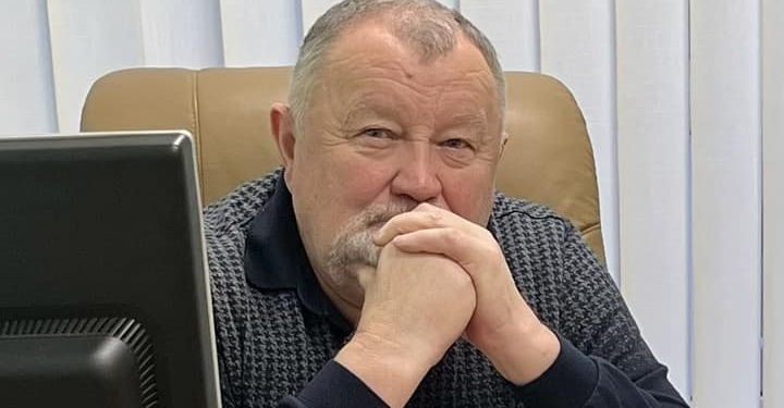 Заяву про звільнення написав Михайло Апостол