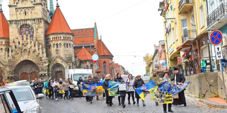 У Чорткові відбулась акція на підтримку зниклих безвісти