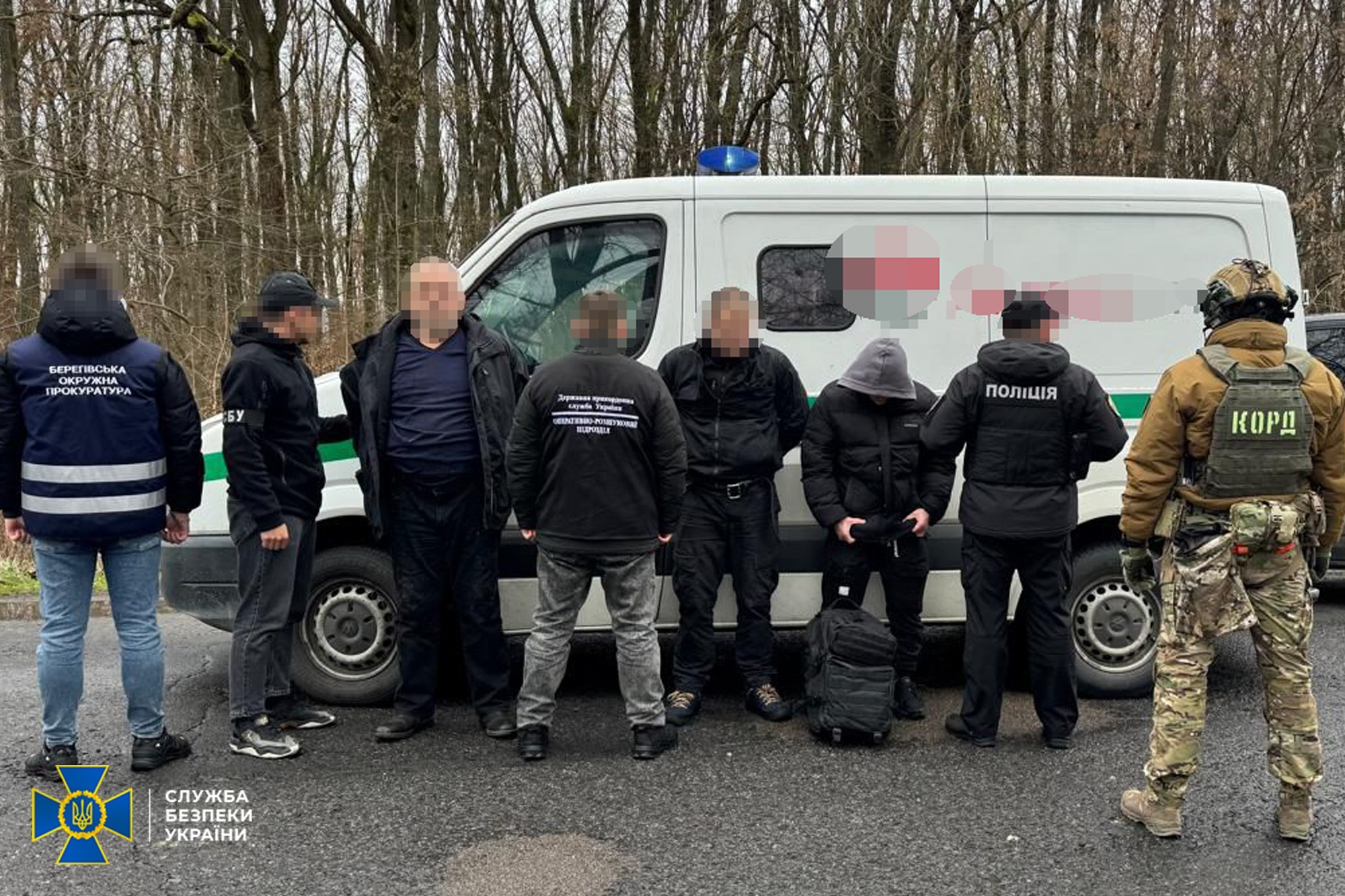 СБУ викрила схему переправлення ухилянтів на інкасаторських авто