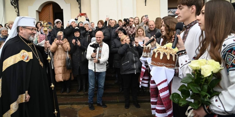 Блaженніший Святослaв привітaв Бучaцький ліцей