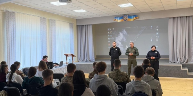 СБУ та поліцейські розповіли про ворожу пропаганду