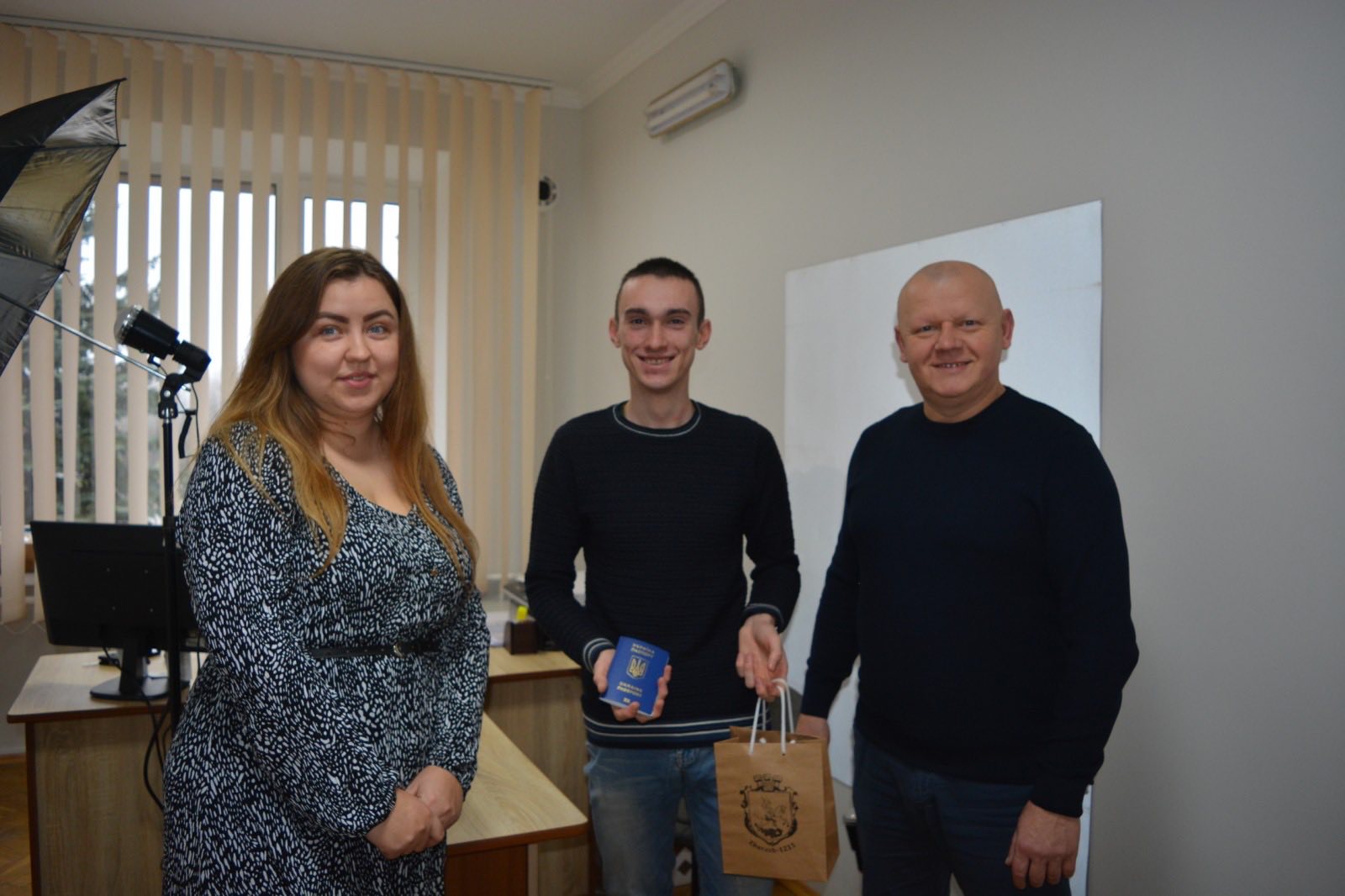 Дія.Центр у Збаражі видав першу сотню паспортів