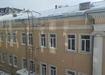 Бурульки стали головним болем тернополян