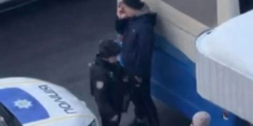 Підлітки побили пасажира та водія у Тернополі