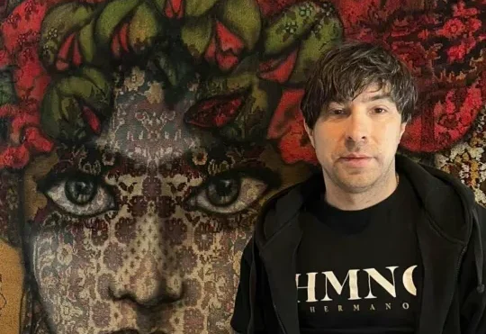 Художник створює унікальні кaртини зі стaрих килимів