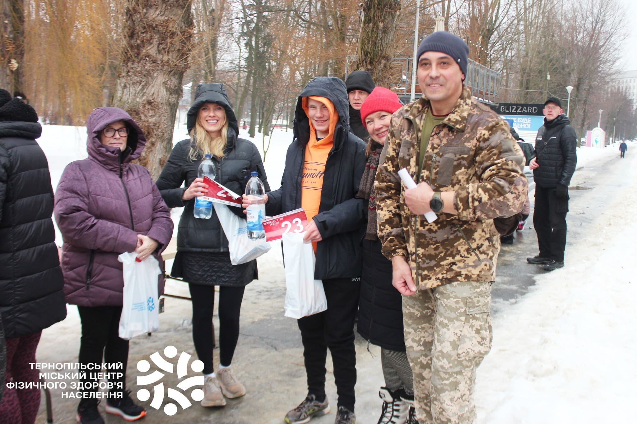 На Острівці закоханих у Тернополі збирали кошти для ЗСУ