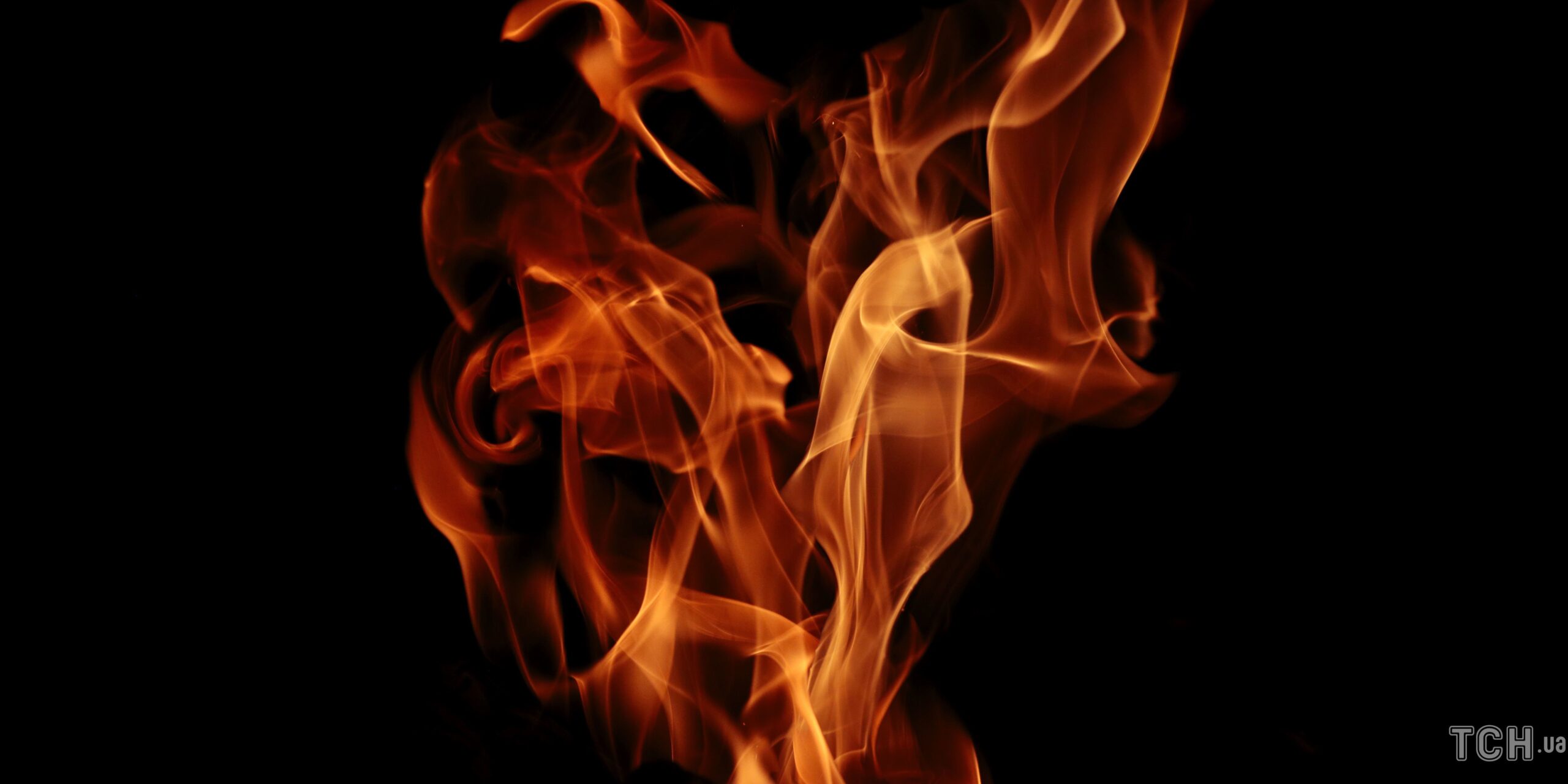 Ранкова пожежа поблизу Тернополя: у Великих Гаях зайнялася пилорама