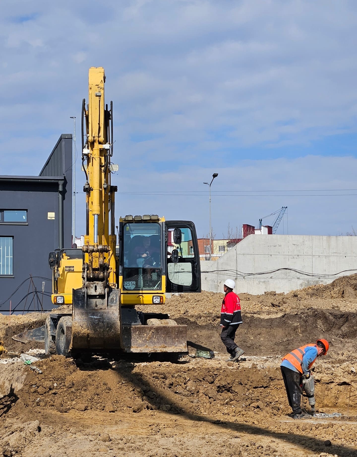 Фотозвіт з будівельного майданчика ЖК “Едем Таун” від “Креатор-Буд” в Тернополі за квітень 2026