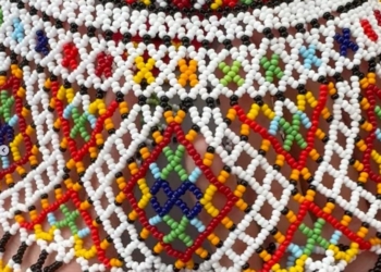 Тернополянка Діана Шрамов’ят отримала стипендію Президента України за досягнення у бісероплетінні