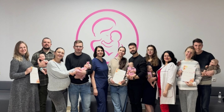 У Тернополі впроваджують стандарти підготовки до батьківства