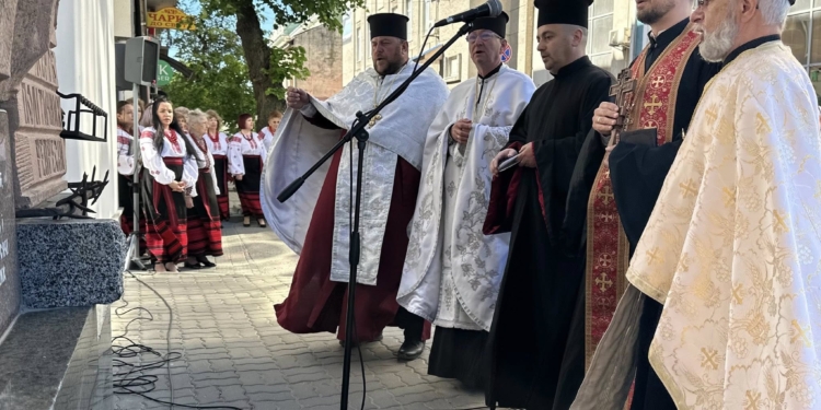 День пам'яті жертв політичних репресій: міський голова Тернополя Сергій Надал звернувся до громади