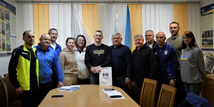 Зірковий гість у ЗУНУ: капітан збірної України з біатлону Дмитро Підручний зустрівся з викладачами та студентами