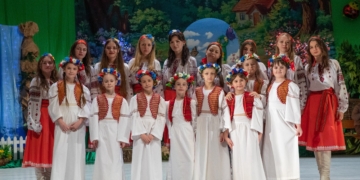 Мистецький ювілей у ЗУНУ: вистава «Джерельце рідного краю» об’єднала покоління та вшанувала пам’ять Іванни Блажкевич