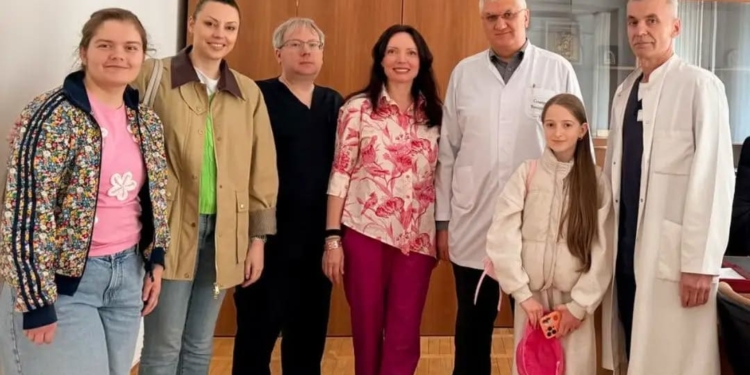 Нове обладнання для маленьких пацієнтів: дитяча лікарня Тернополя отримала сучасний апарат для очищення ран