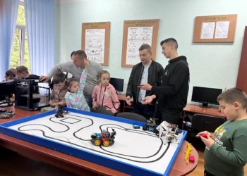 Роботи та 3D-друк для малечі: інженерно-педагогічний факультет ТНПУ зустрічав дитячий табір
