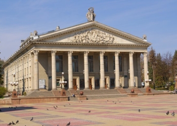 У Тернополі оголосили конкурс на посаду директора драмтеатру