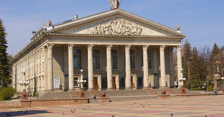 У Тернополі оголосили конкурс на посаду директора драмтеатру