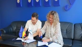 ТНПУ та Вишнівецький ліцей підписали договір про співпрацю