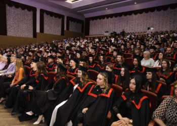 У ЗУНУ урочисто вручили дипломи випускникам інституту