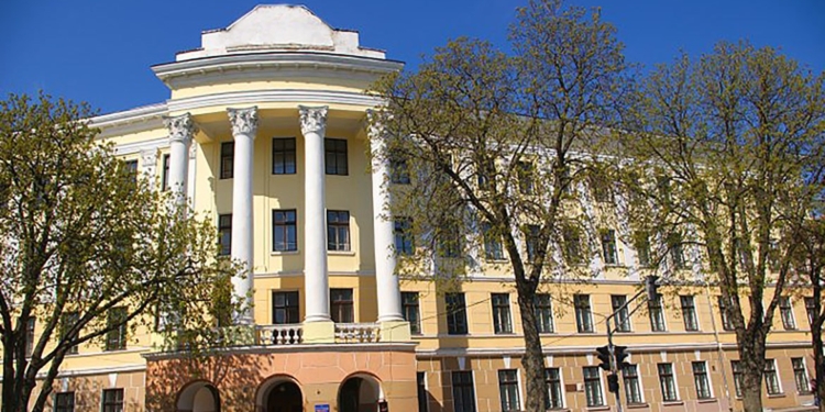 Від резиденції ЗУНР до школи №4: у мережі захоплюються історією однієї з найвідоміших будівель Тернополя