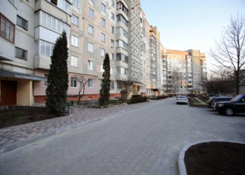 Відновлення після ракетного удару: у Тернополі повторно шукають підрядника для ремонту будинку на вулиці 15 Квітня