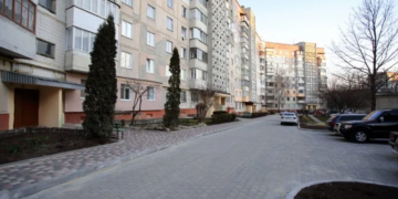 Відновлення після ракетного удару: у Тернополі повторно шукають підрядника для ремонту будинку на вулиці 15 Квітня