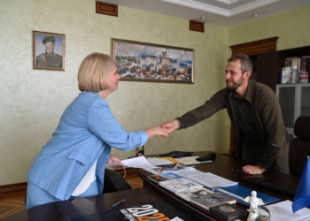 Нові очільники обласних музеїв: Богдан Бутковський підписав п'ятирічні контракти з переможцями конкурсів