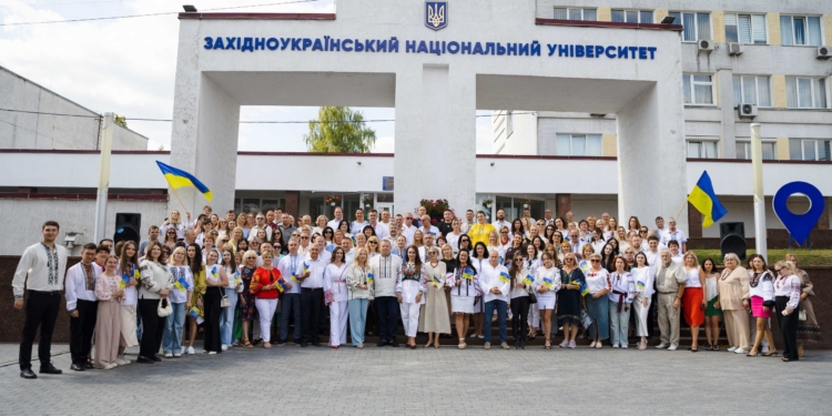 Народжена бути вільною: патріотична акція у ЗУНУ