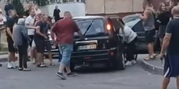 На вулиці Леся Курбаса у Тернополі виник конфлікт навколо авто ТЦК