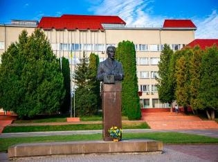 Грошова допомога випускникам ТНПУ: як отримати виплати