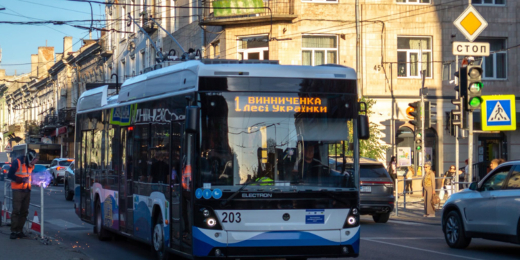 Повний вихід на лінії: У Тернополі працюють усі 17 нових тролейбусів «Електрон»