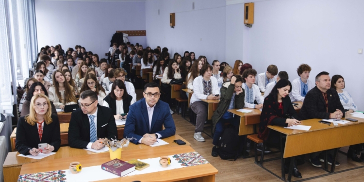Радіодиктант національної єдності у ЗУНУ