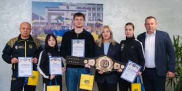 Ректор ЗУНУ привітала студентів-боксерів з успіхами