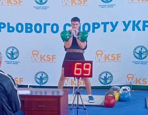 Студенти ТНТУ здобули медалі на Кубку з гирьового спорту