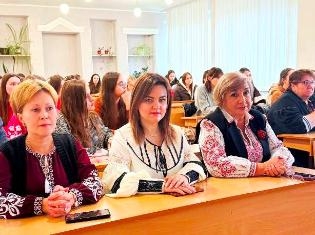 У ТНПУ обговорили сучасний урок української літератури